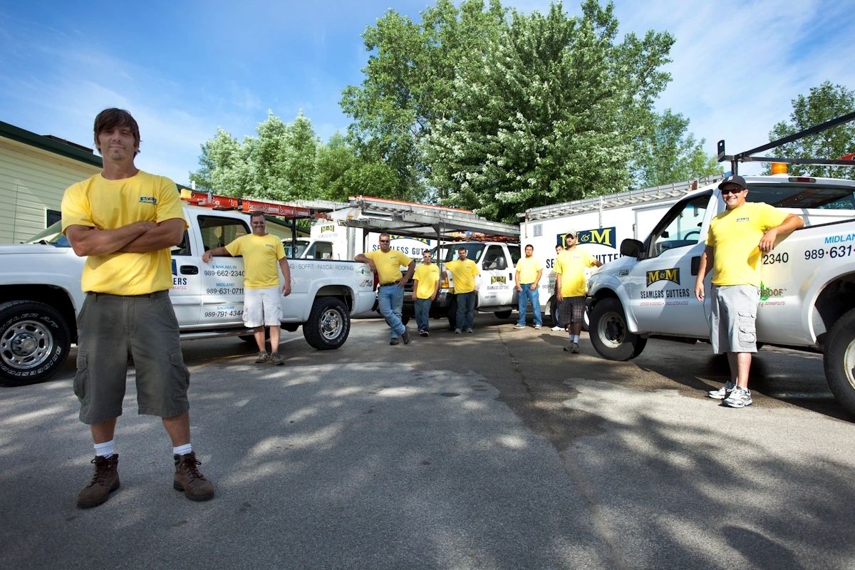 M&M Seamless Gutters Inc logo